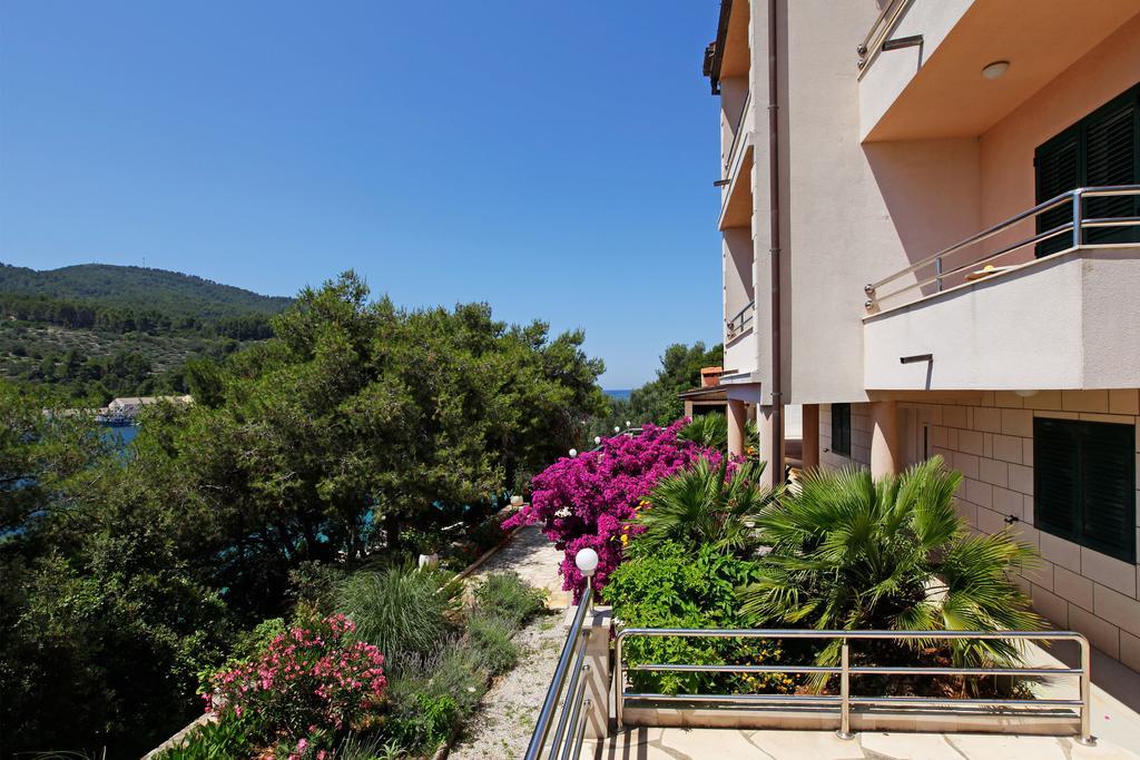 Apartments Vala Vela Luka Exterior photo